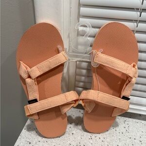 Teva Universal Slide Sandals- coral/peach